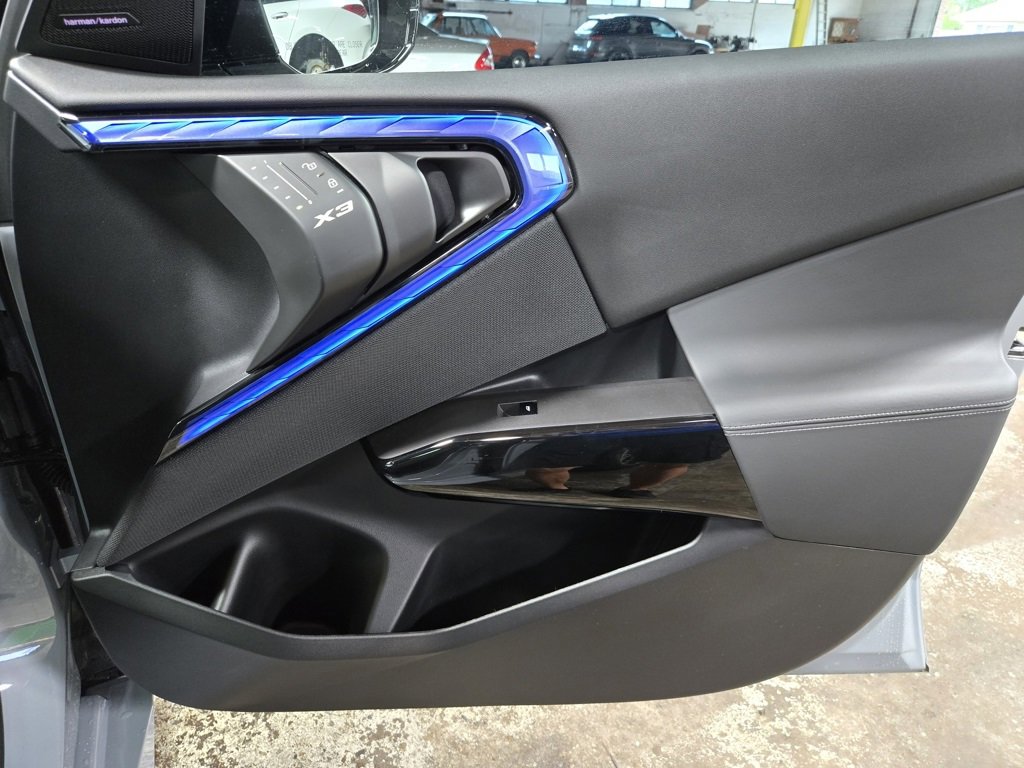 Used 2025 BMW X3 M50 w/ Premium Package image 55