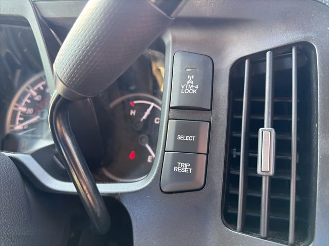 Used 2013 Honda Ridgeline Sport image 38