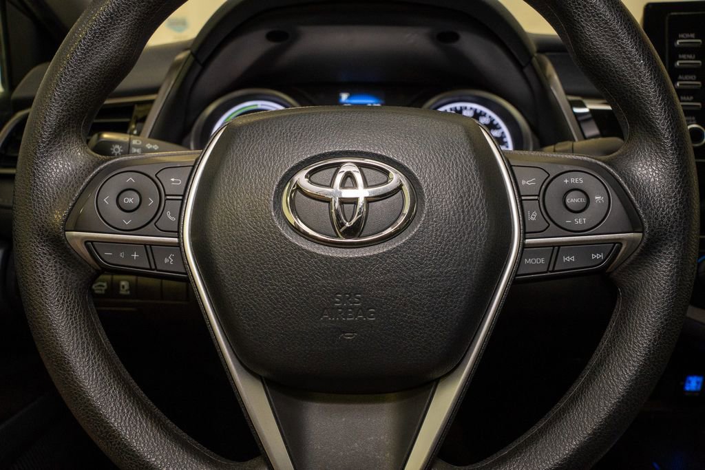 Used 2021 Toyota Camry LE image 16
