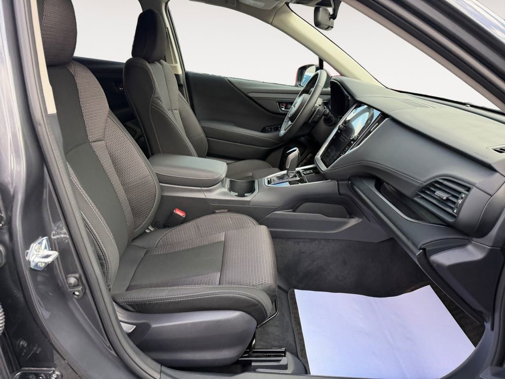 Used 2025 Subaru Outback Premium image 23