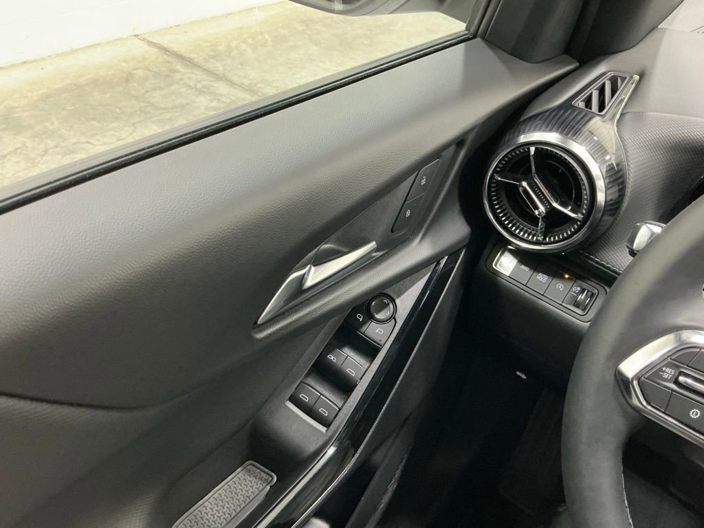 Used 2025 Chevrolet Equinox LT image 12