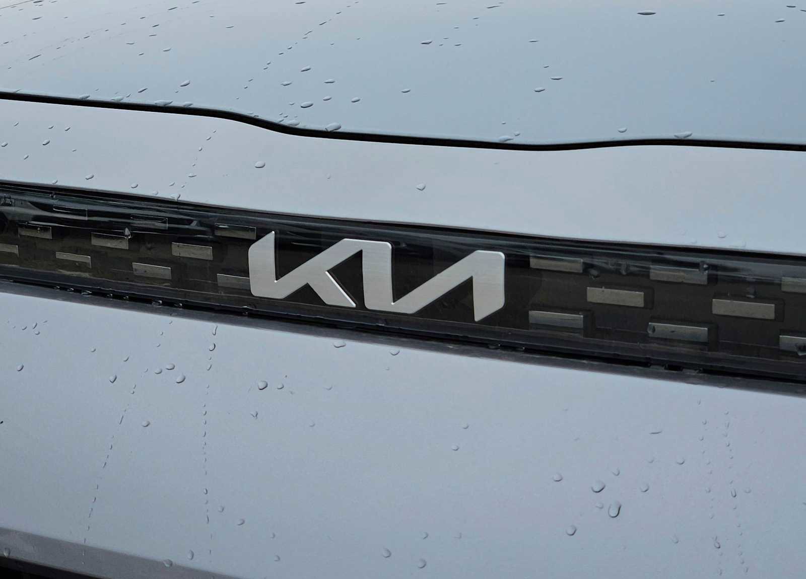 Certified 2025 Kia Soul LX w/ LX Technology Package FWD image 12