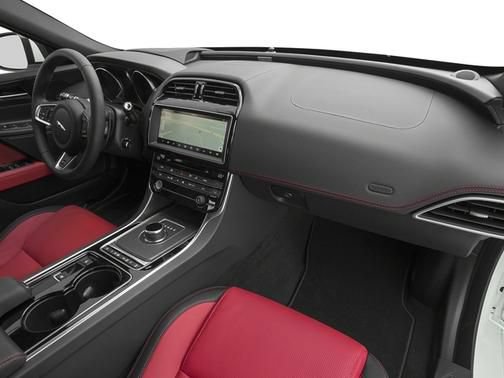 Used 2018 Jaguar XE R-Sport AWD/4WD image 16