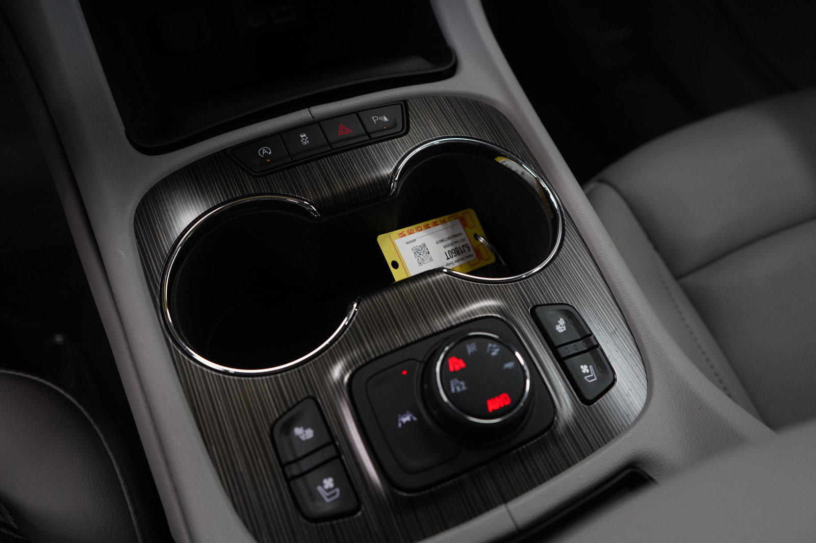 Used 2023 GMC Acadia SLT w/ Technology Package image 20