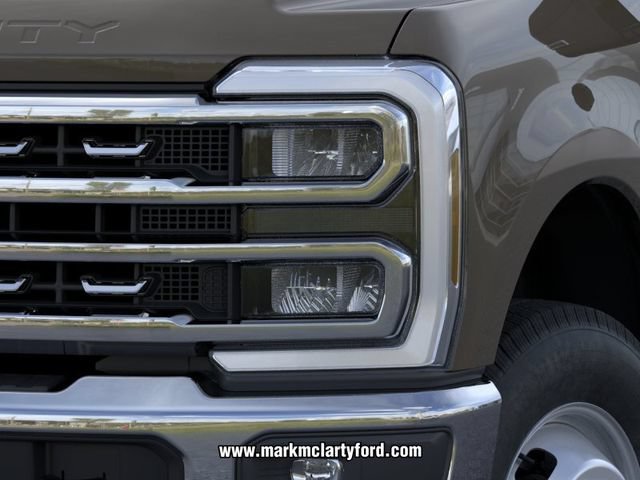 New 2026 Ford F350 XLT w/ XLT Premium Package AWD/4WD image 18