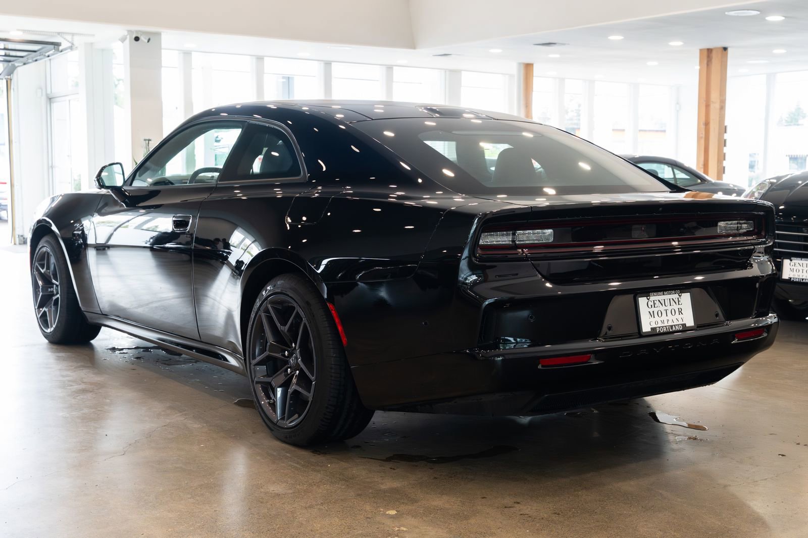 Used 2024 Dodge Charger Daytona R/T w/ Plus Group AWD/4WD image 6