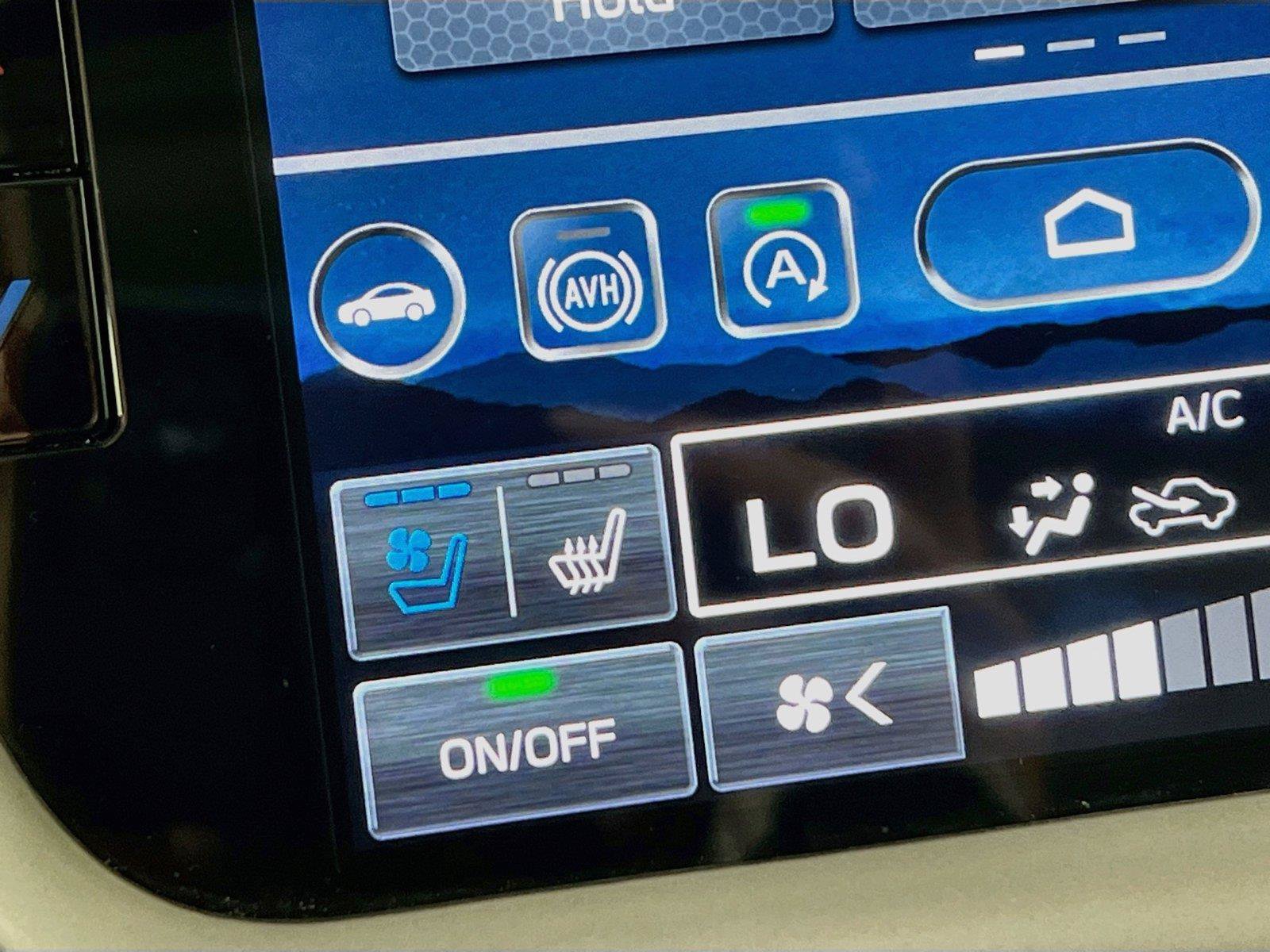 Used 2025 Subaru Outback Touring XT AWD/4WD image 22