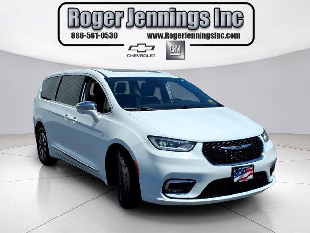 Used 2022 Chrysler Pacifica Limited FWD image 6
