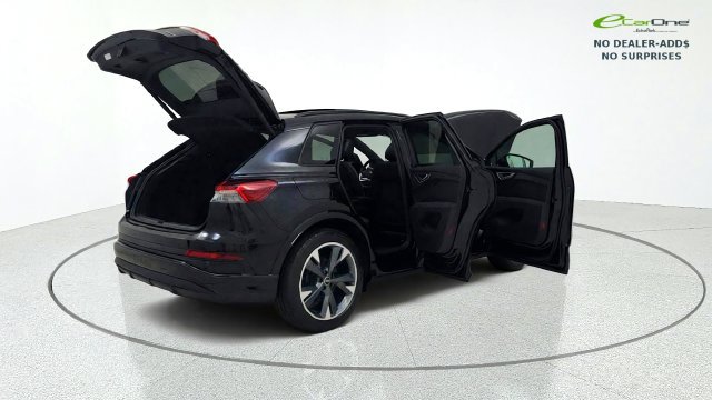 Used 2025 Audi Q4 e-tron Premium w/ Convenience Package AWD/4WD image 20