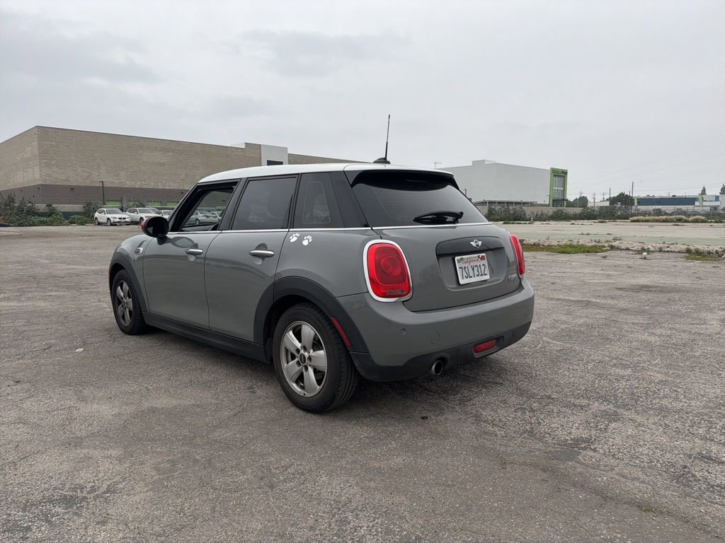 Used 2016 MINI Cooper 4-Door Hardtop image 3