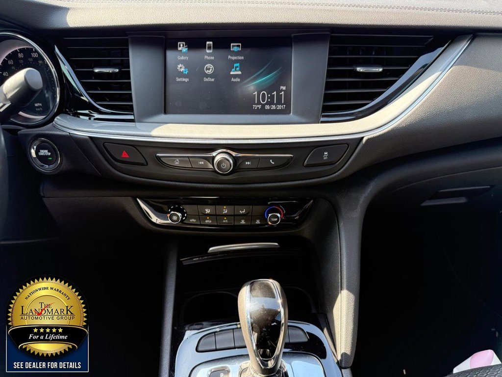 Used 2018 Buick Regal Preferred FWD image 17
