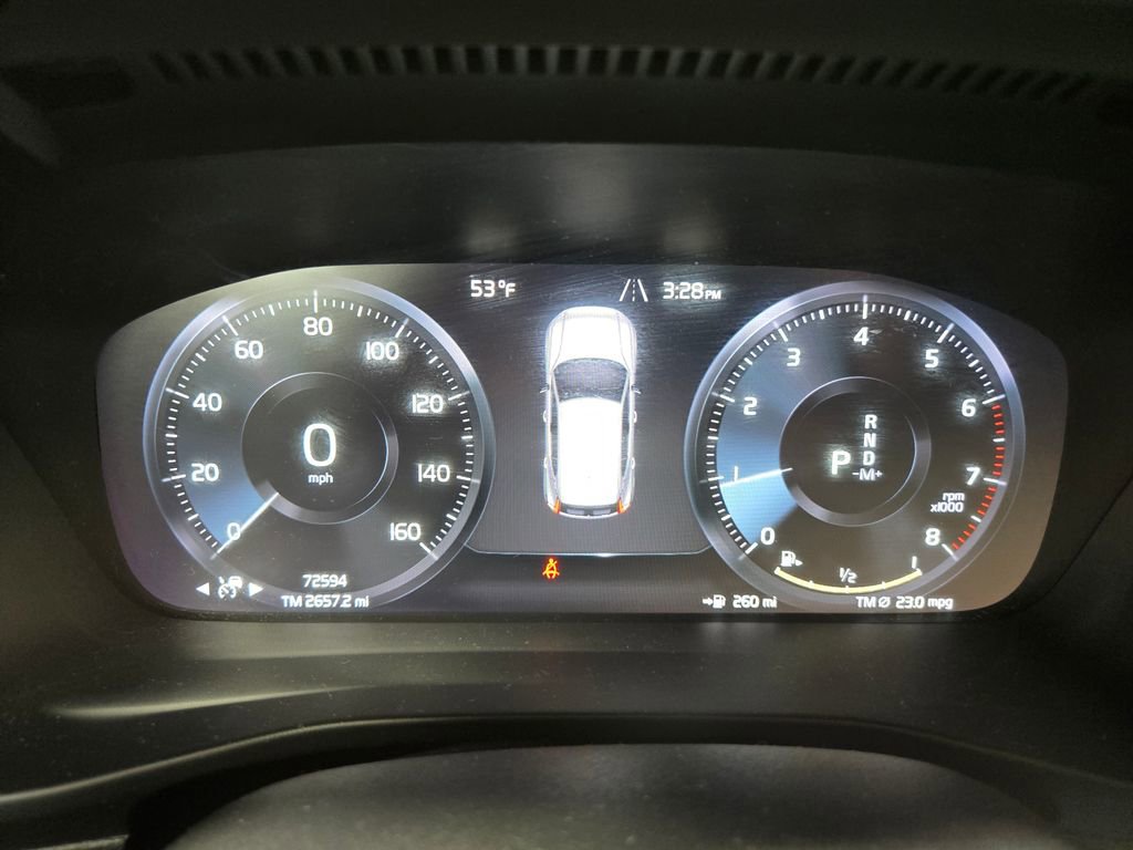 Used 2019 Volvo XC40 T5 Momentum image 19