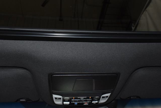 Used 2018 Acura RLX Sport Hybrid w/ Advance Pkg image 22