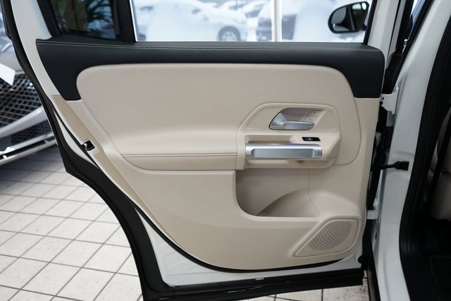 Used 2021 Mercedes-Benz GLB 250 GLB 250 image 46