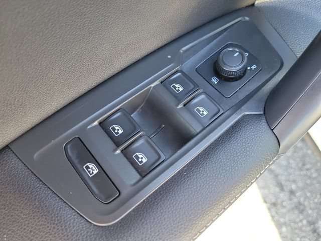 Certified 2024 Volkswagen Tiguan S FWD image 12