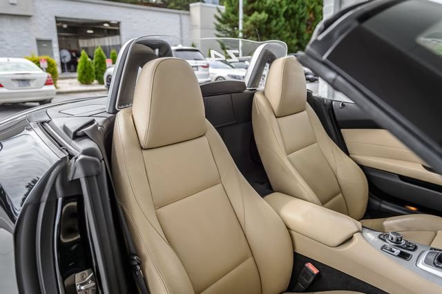 Used 2011 BMW Z4 sDrive35i RWD image 39