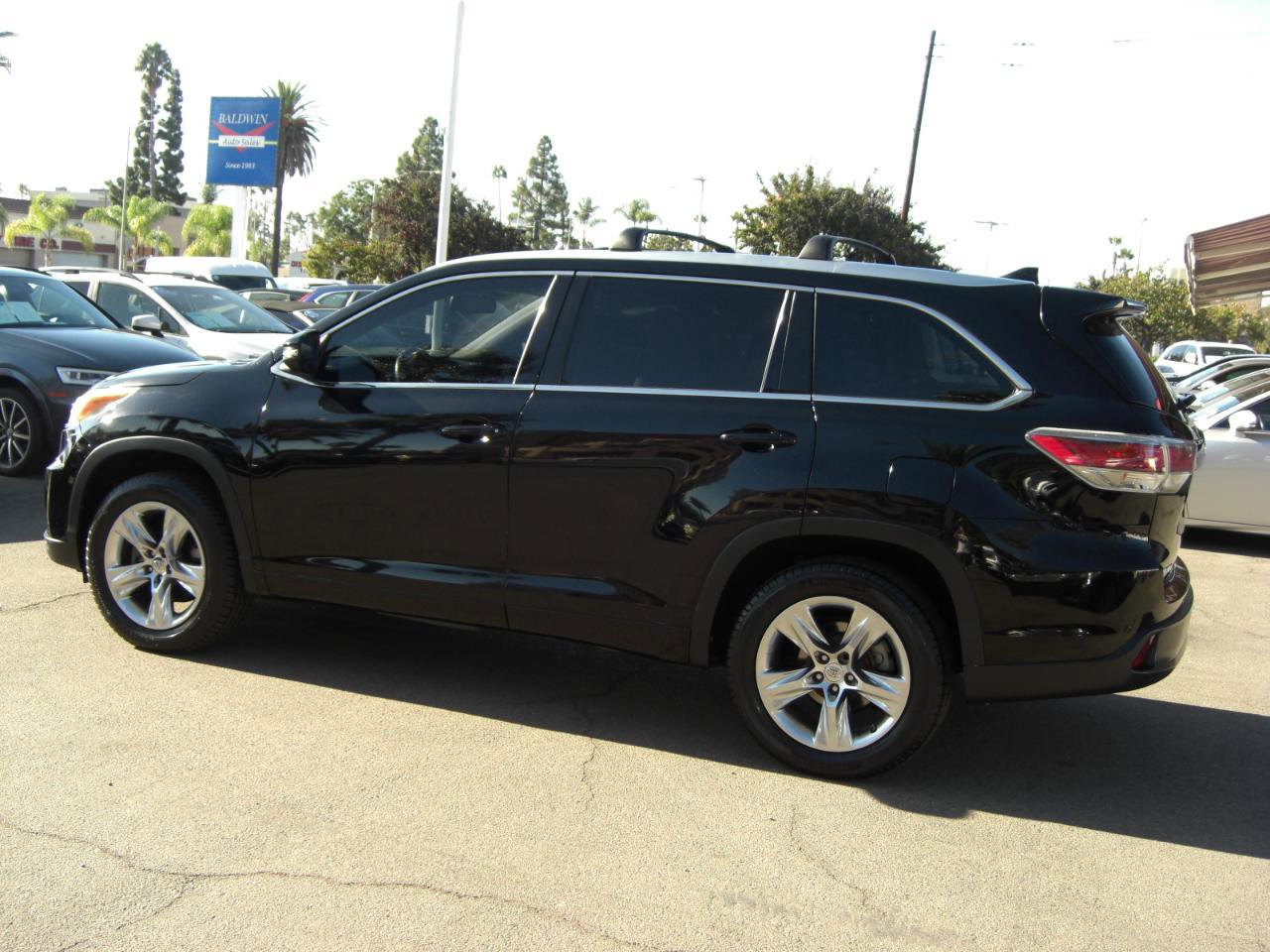 Used 2014 Toyota Highlander Limited FWD image 11