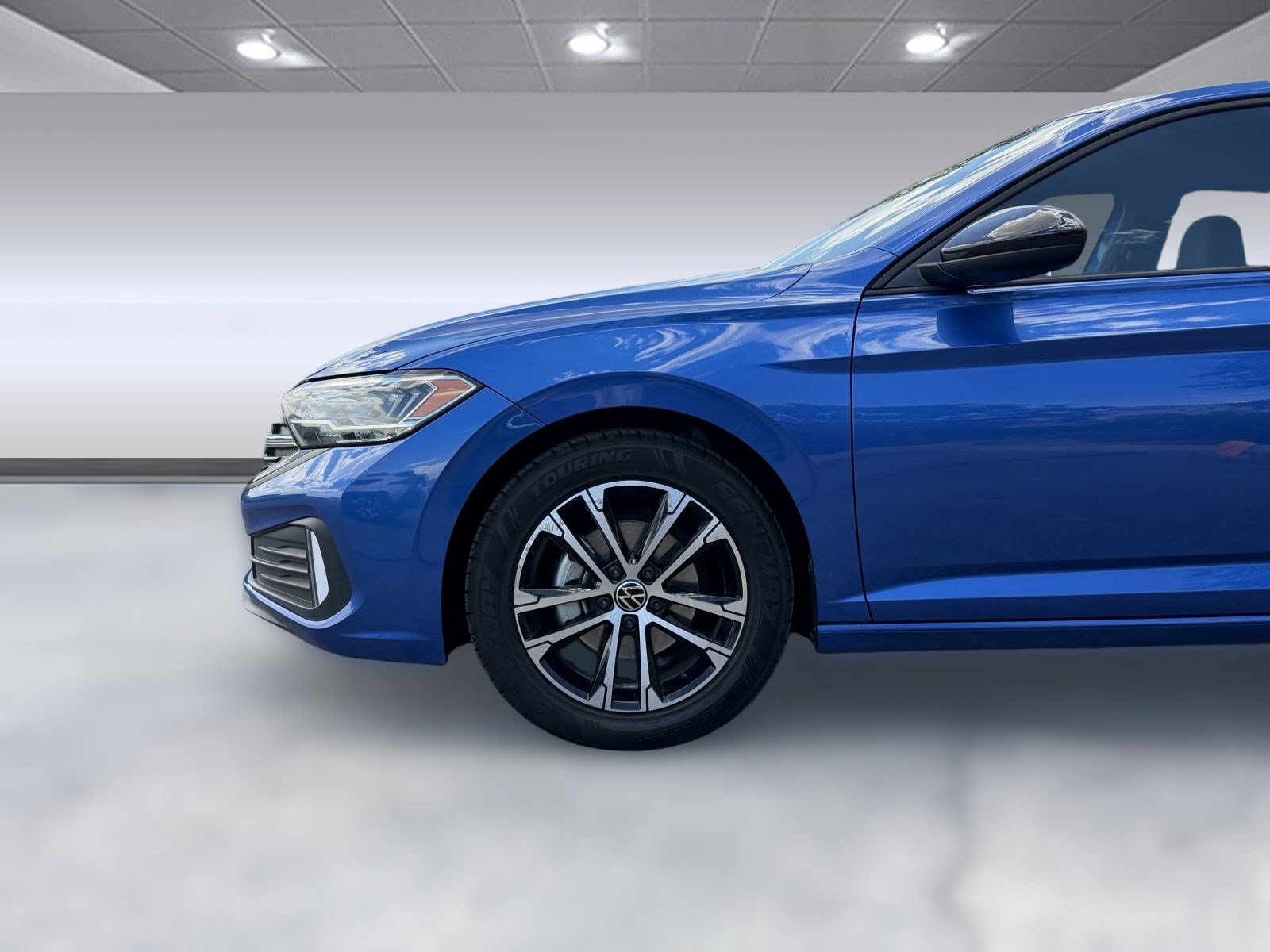 Used 2024 Volkswagen Jetta Sport FWD image 2
