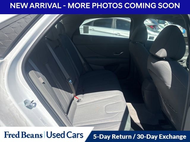 Used 2025 Hyundai Elantra SEL image 11