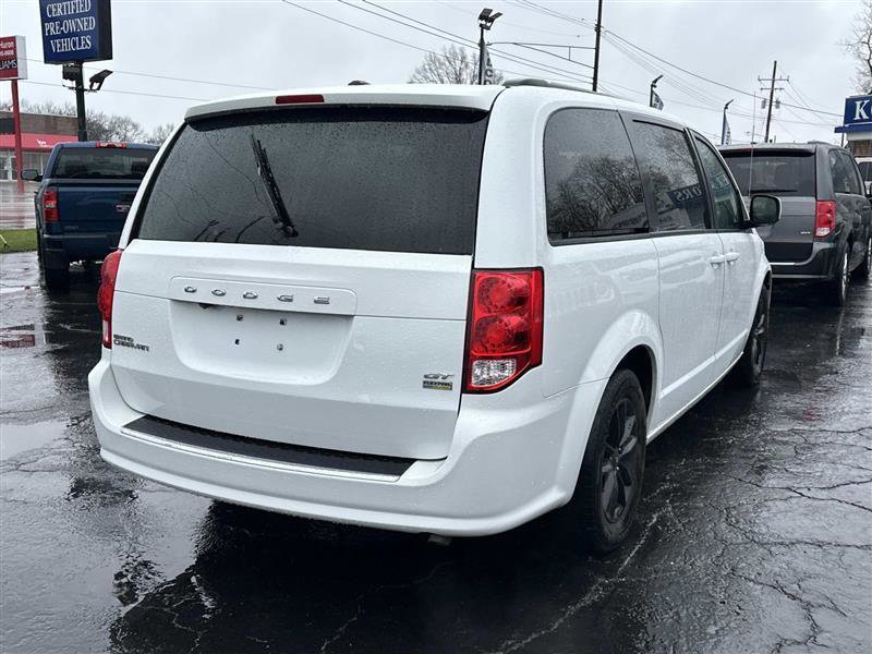 Used 2019 Dodge Grand Caravan GT image 2