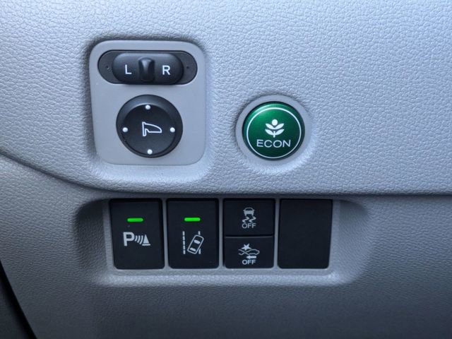 Used 2016 Honda Pilot Touring image 29