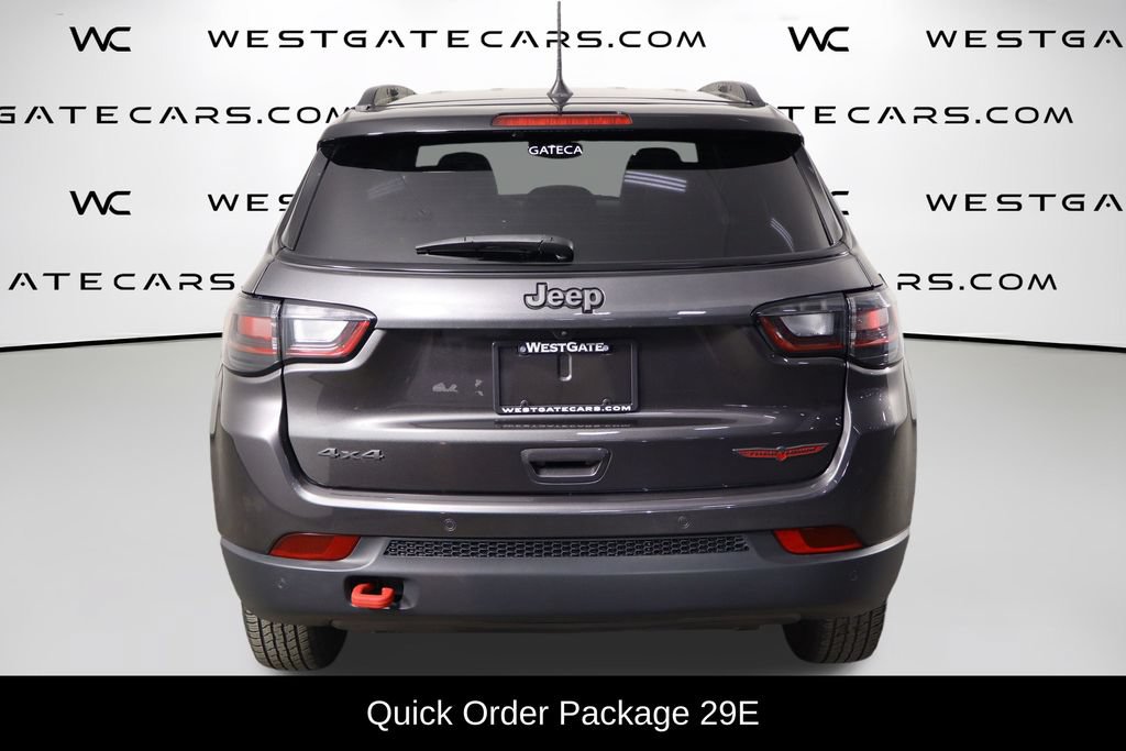 Used 2023 Jeep Compass Trailhawk w/ Trailhawk Elite Group AWD/4WD image 4