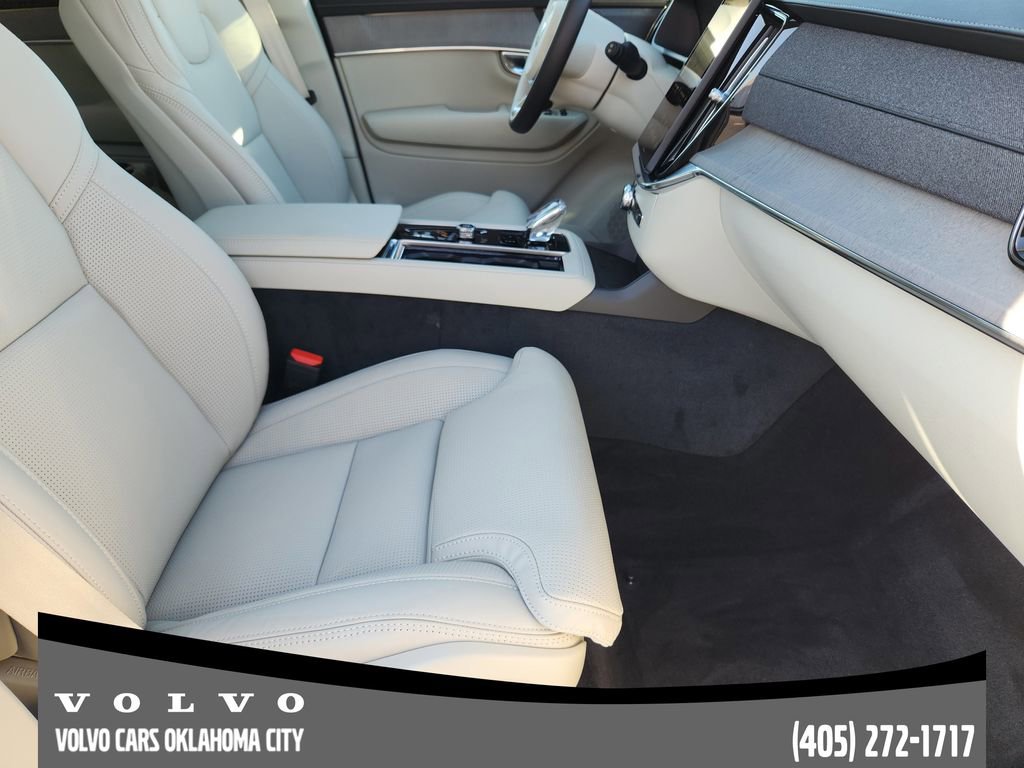 Used 2026 Volvo XC90 B6 Ultra image 13