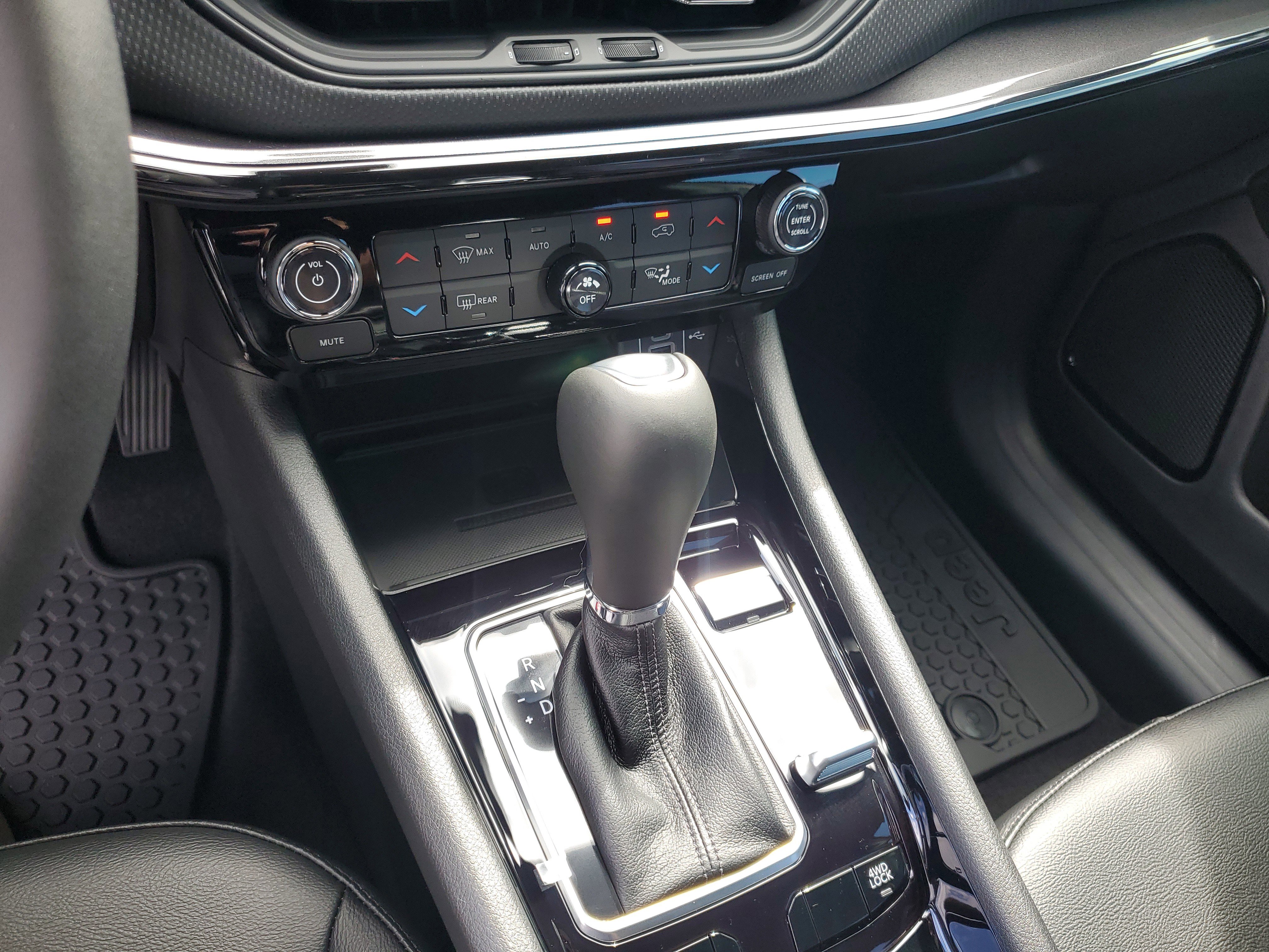 New 2026 Jeep Compass Latitude w/ Quick Order Package 29K image 20