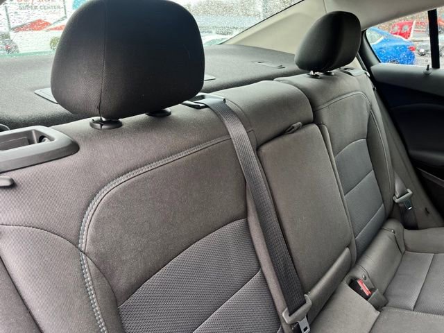 Used 2018 Chevrolet Cruze LT image 19