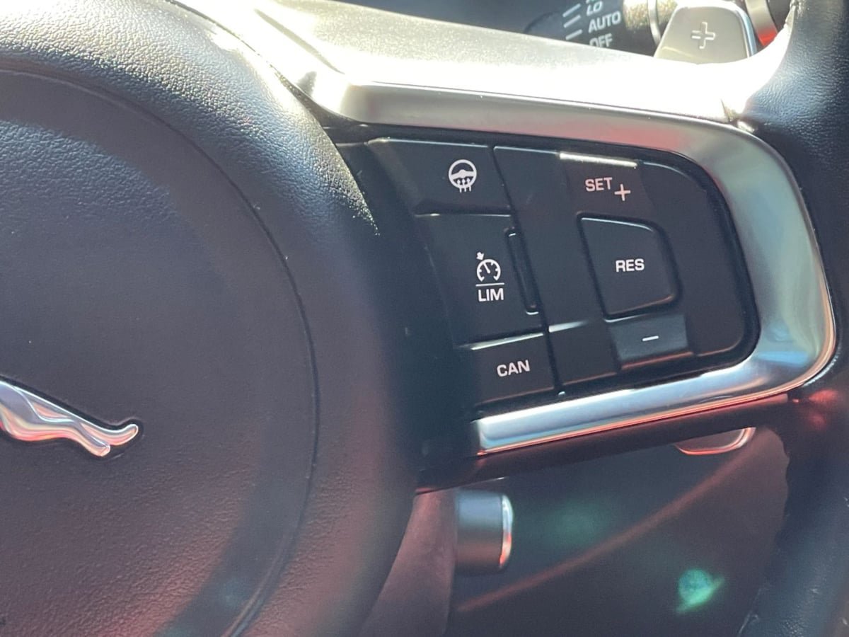 Used 2019 Jaguar XE Landmark Edition RWD image 35