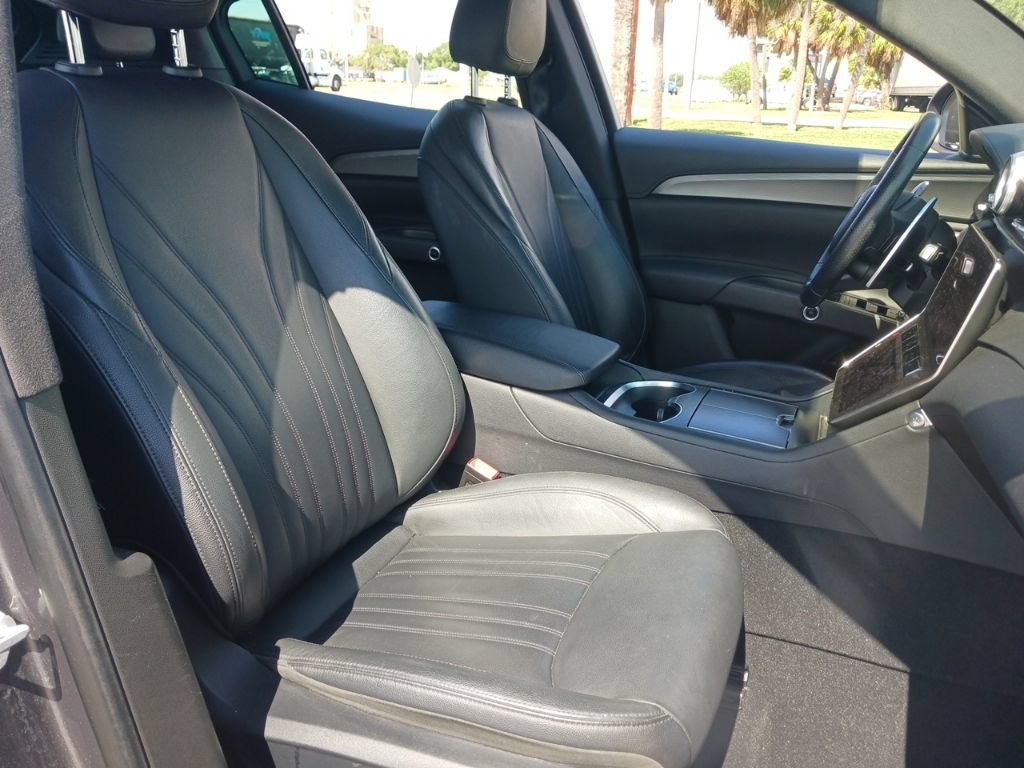 Used 2024 Maserati Grecale GT AWD/4WD image 16