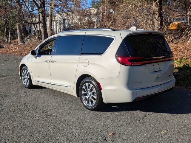 Certified 2021 Chrysler Pacifica Pinnacle image 3