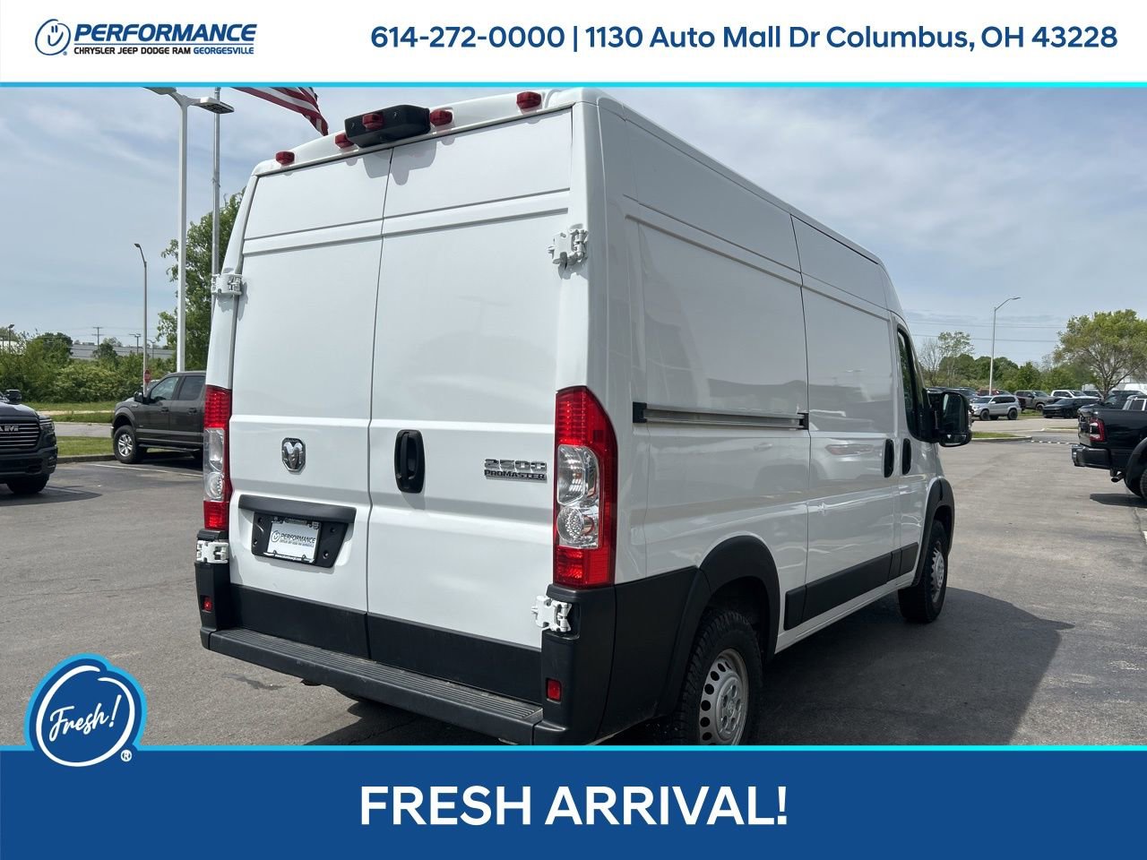 Used 2024 RAM ProMaster 2500 w/ Convenience Group FWD image 4