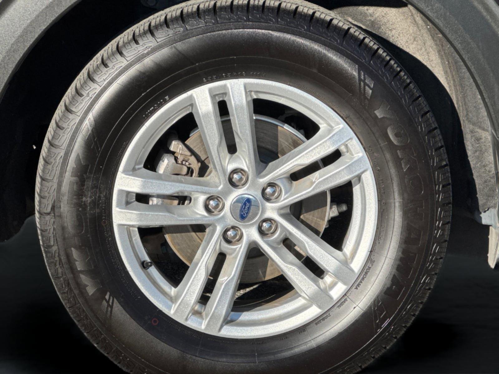 Used 2021 Ford Explorer XLT w/ Equipment Group 202A image 24