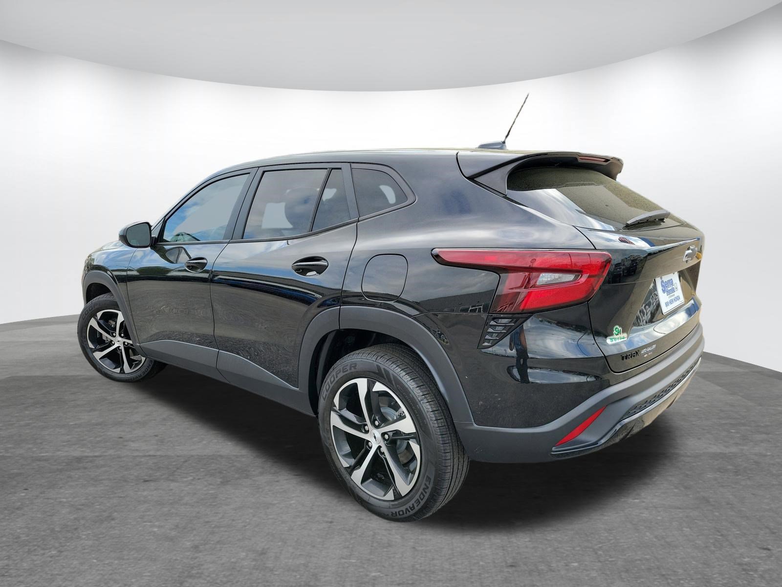 Used 2024 Chevrolet Trax RS w/ Driver Confidence Package image 7