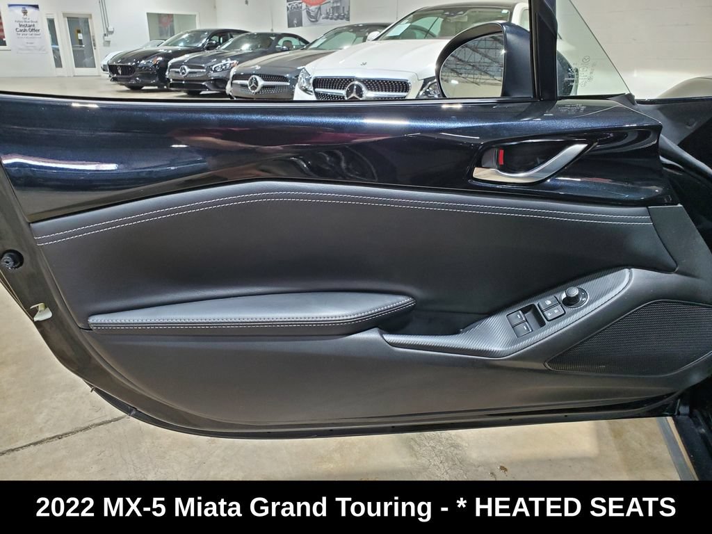 Used 2022 MAZDA MX-5 Miata Grand Touring w/ Weather Package RWD image 8