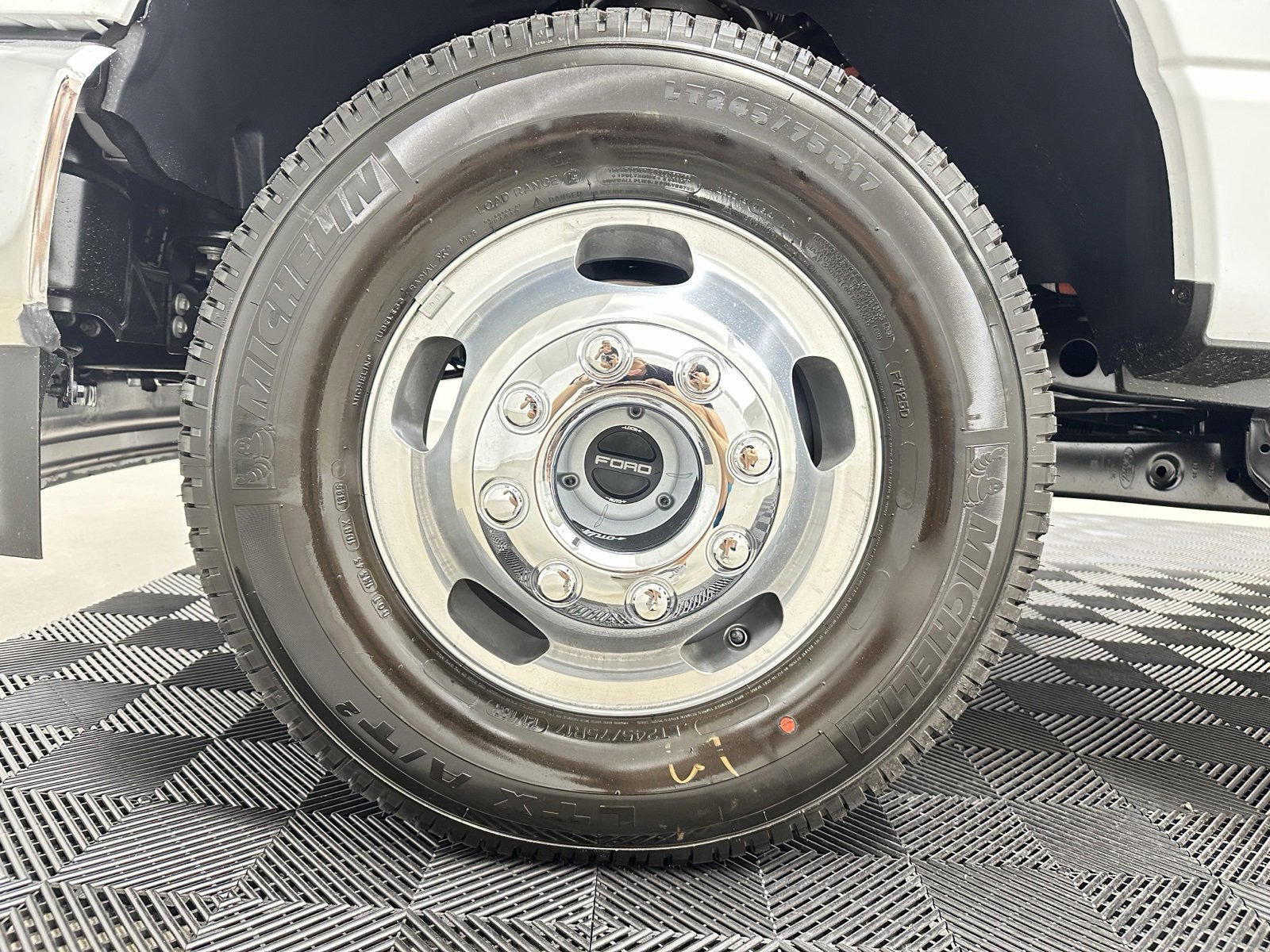 New 2025 Ford F350 XL w/ XL Chrome Package image 9