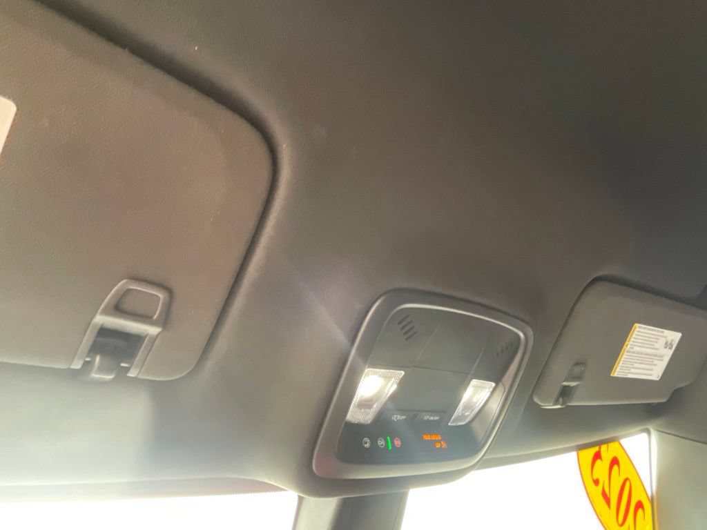 Used 2023 Chevrolet Traverse LT FWD image 53