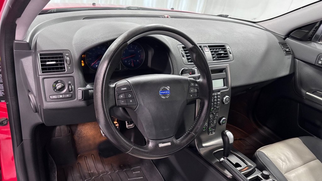 Used 2009 Volvo S40 T5 R-Design AWD/4WD image 9