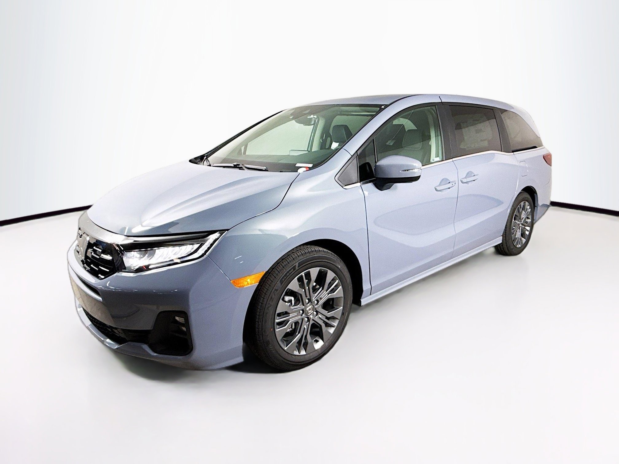 New 2026 Honda Odyssey Touring image 4