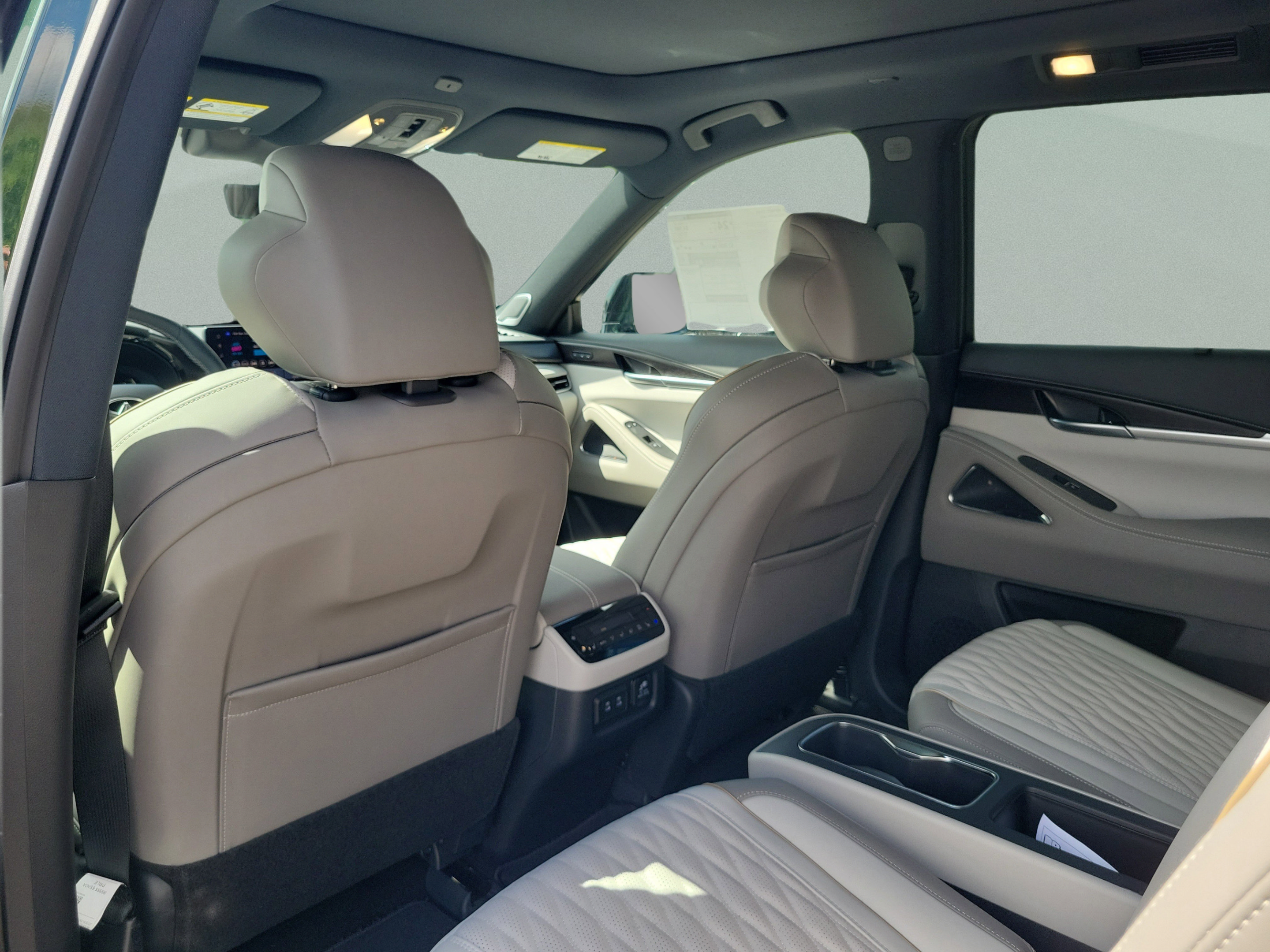 New 2026 INFINITI QX60 Autograph w/ Dark Cargo Package AWD/4WD image 7