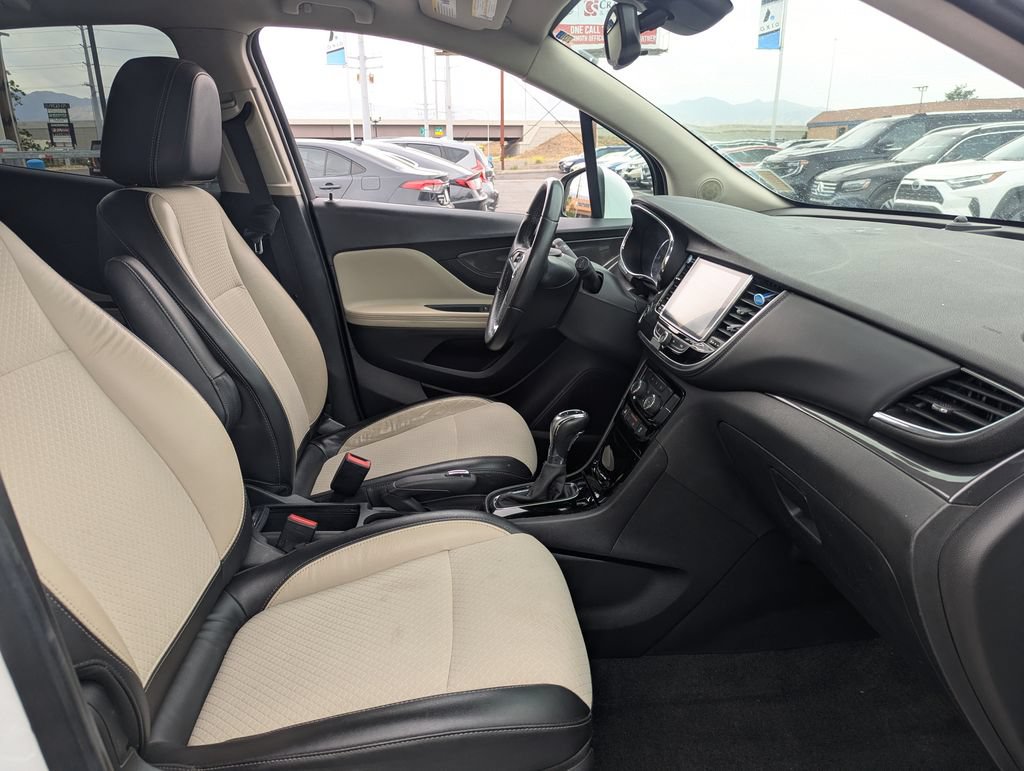 Used 2017 Buick Encore Preferred AWD/4WD image 31