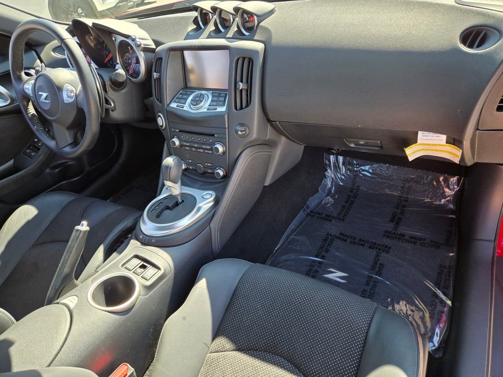 Certified 2020 Nissan 370Z Touring Sport image 17