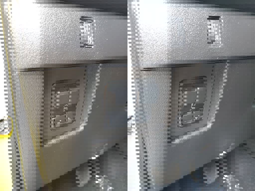 Used 2023 Chevrolet Colorado Trail Boss w/ Technology Package image 21