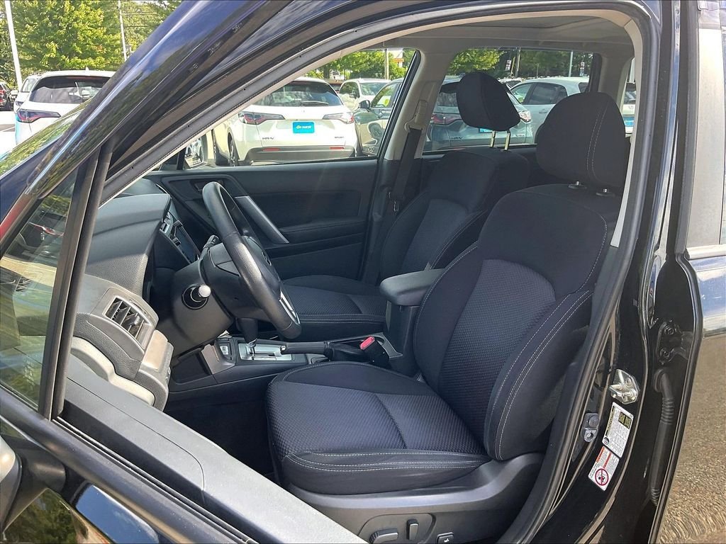 Used 2018 Subaru Forester 2.5i Premium w/ All-Weather Package AWD/4WD image 10