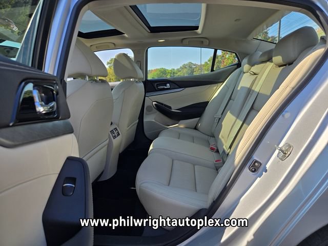 Used 2016 Nissan Maxima 3.5 SL FWD image 11