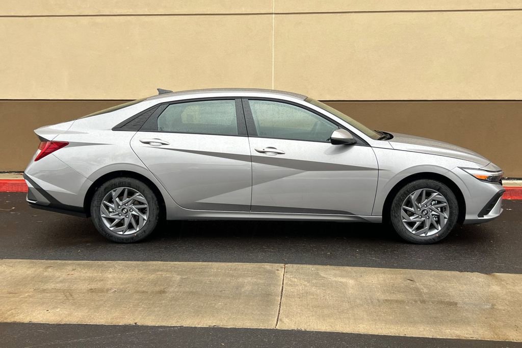 New 2026 Hyundai Elantra Blue w/ Cargo Package image 4