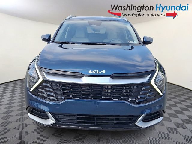 Used 2023 Kia Sportage EX AWD/4WD image 2
