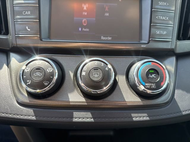 Used 2014 Toyota RAV4 LE AWD/4WD image 26