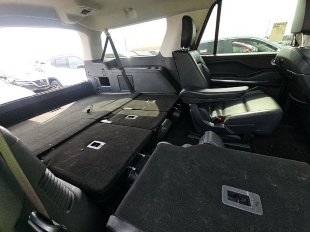 Used 2025 Lincoln Navigator L Reserve AWD/4WD image 14